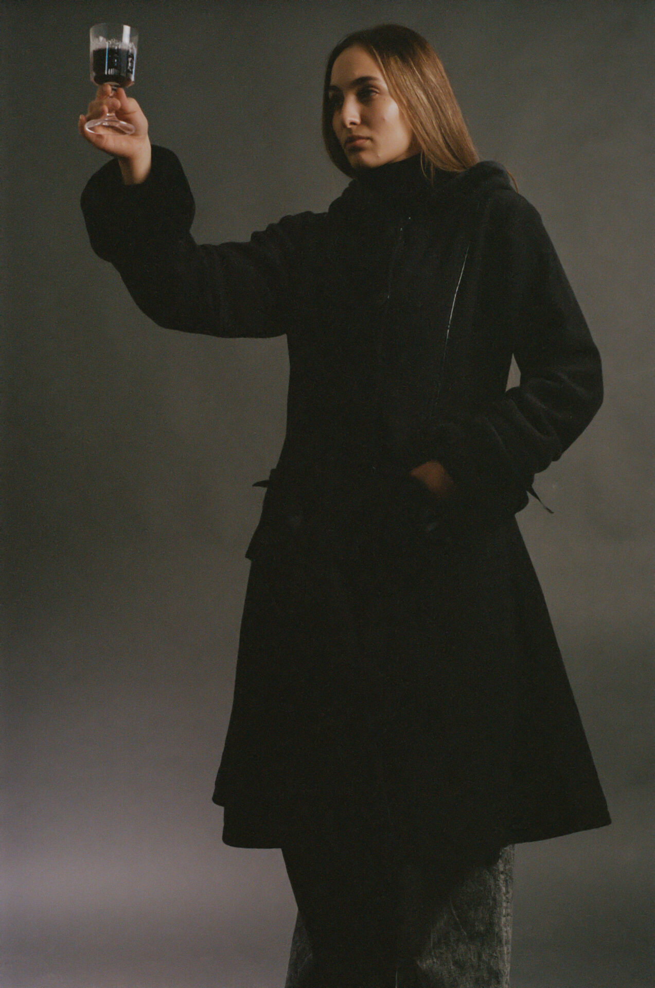 Pose 2 – Ich muss aufhören (Analog) Pose 2 – Ich muss aufhören (Analog)